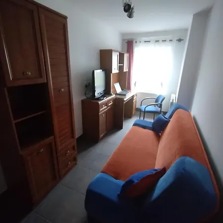 Lenartowicza Апартаменти *